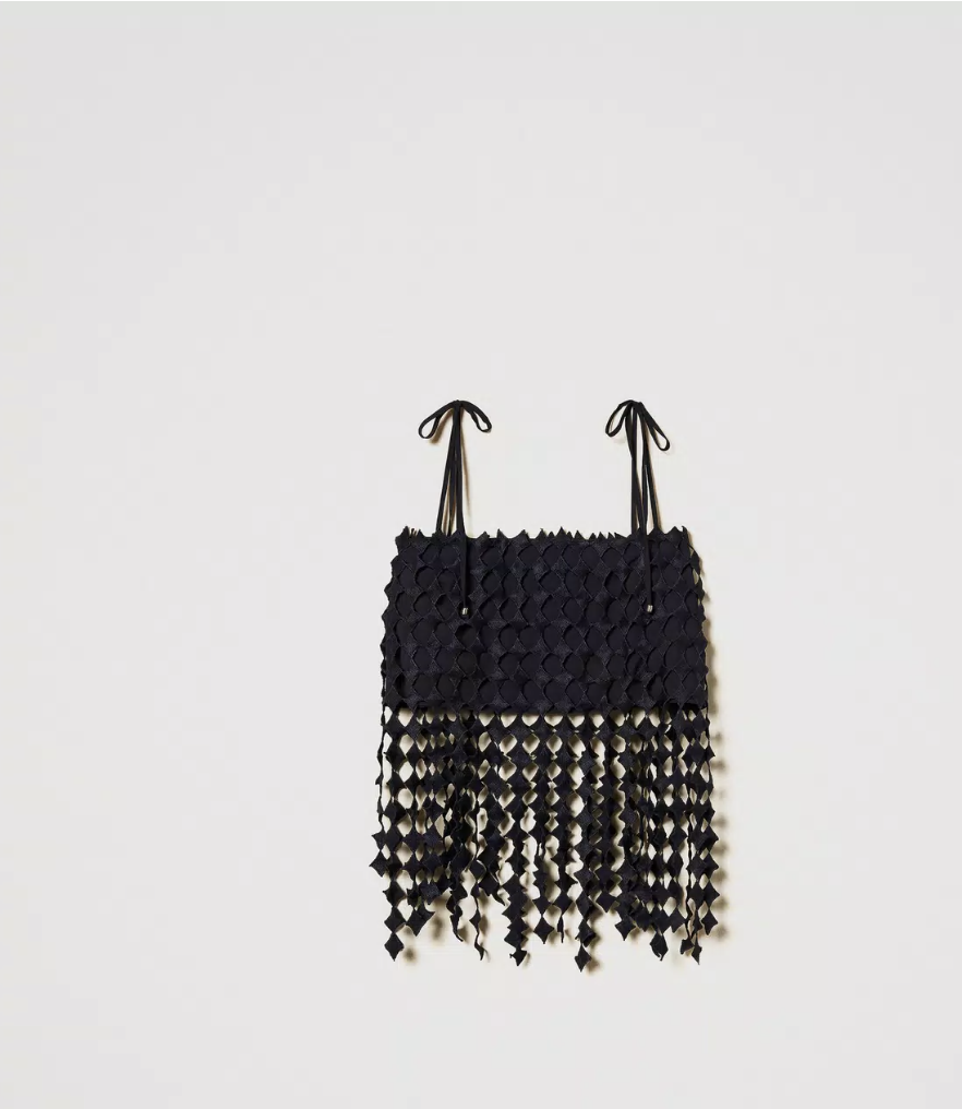 top cropped in crochet twinset top