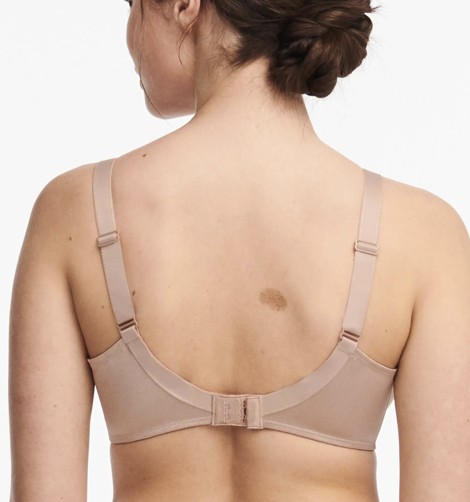 reggiseno con ferretto coppe coprenti e stecche chantelle reggiseno stecca