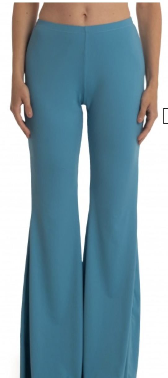 Pantalone in morbida lycra tinta unita. poissondamour a zampa
