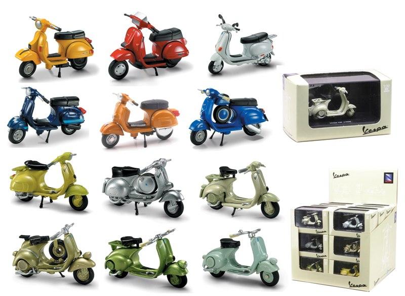 VESPA STORICA 1/32 AS.06047A new-ray