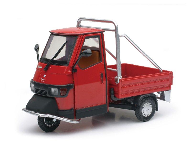 1/18 PIAGGIO APE CROSS 50 4 ASSTD new-ray