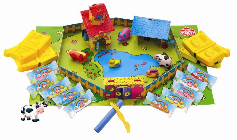 CF DIDO' FARM - contiene 10 salsicciotti, 4 formine 3D, 1 mattarello, 1 coltellino, 1 scenario con elementi da montare, 1 maxi tovaglietta in plastica. fila