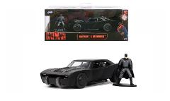 The Batman Batmobile 2022 in scala 1:32 con personaggio di Batman in die-cast Simba