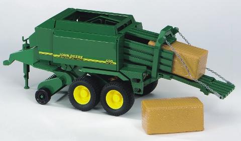 Rimorchio pressaballe John Deere bruder