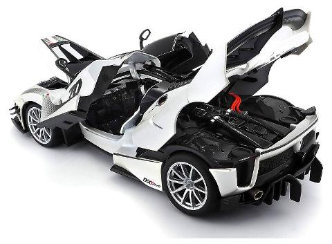 1/18 Ferrari R & P Ferrari FXX K EVO #70 Pearl White