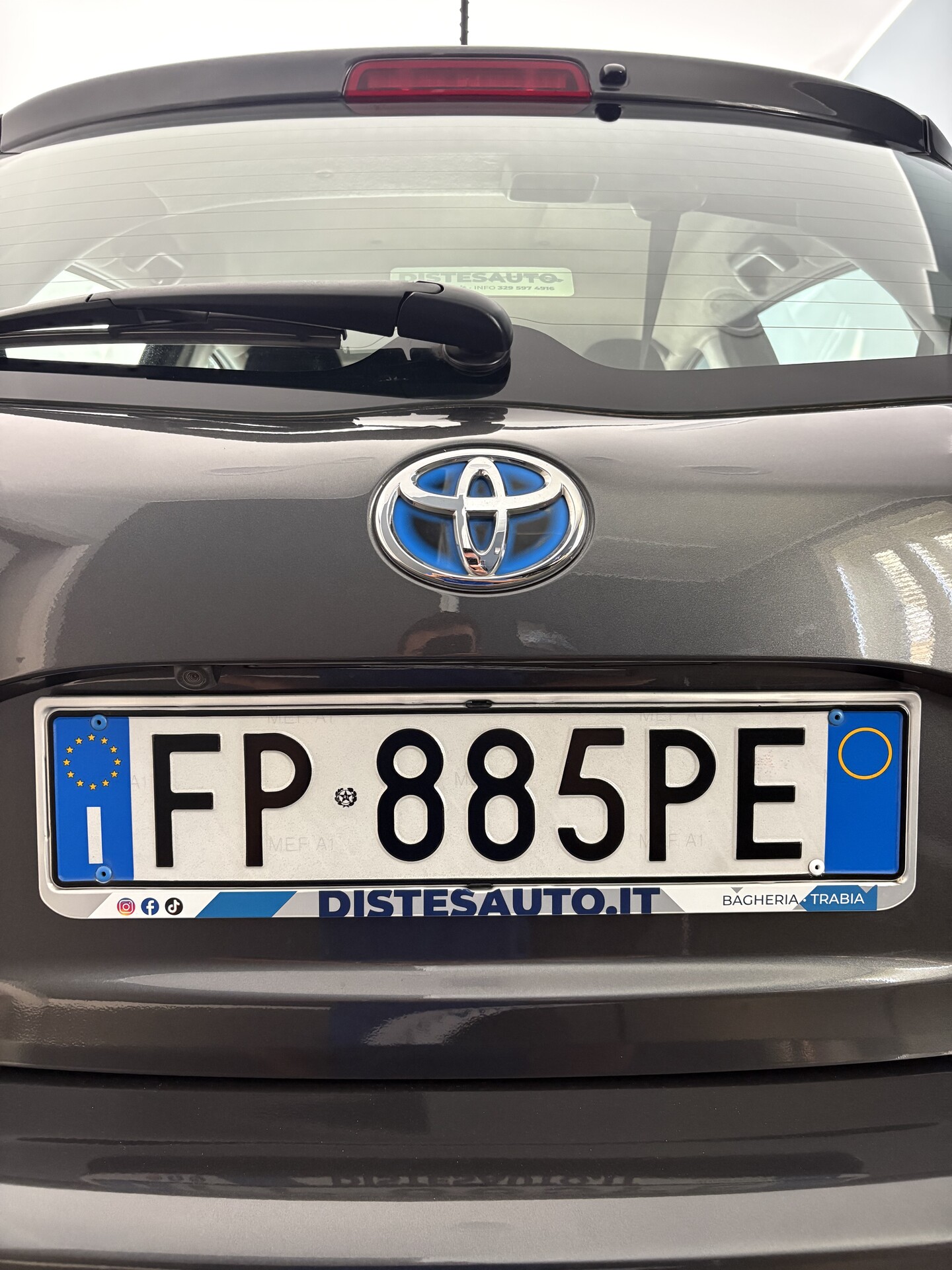 Toyota Yaris Hybrid 4 cilindri Elettrica / Benzina