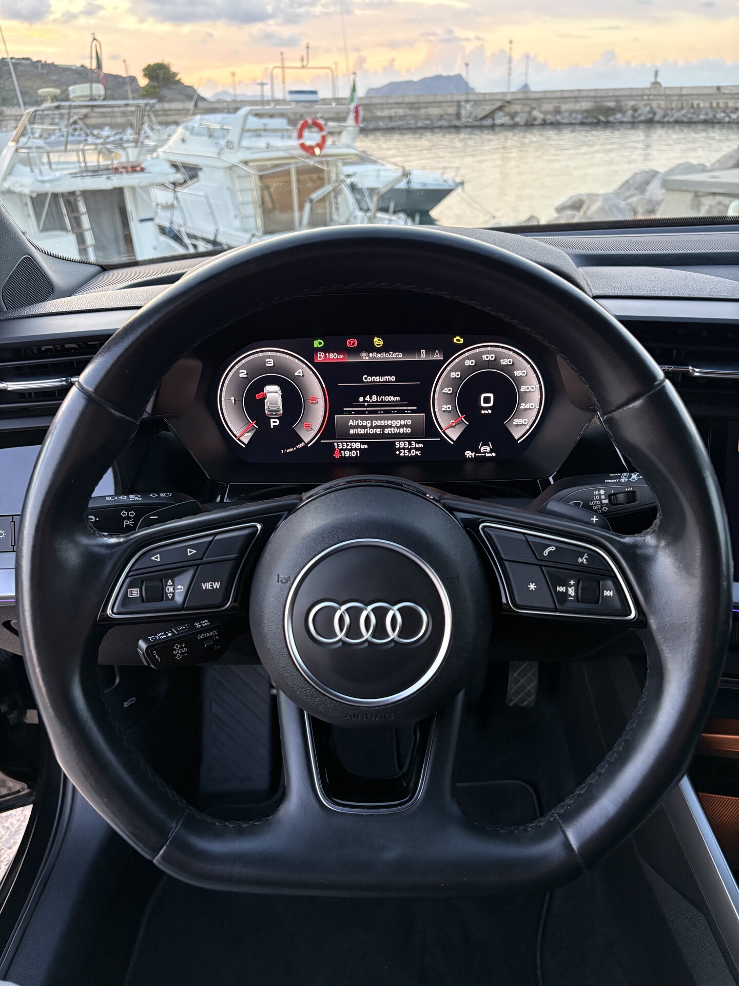 Audi A3 S tronic identity black Diesel
