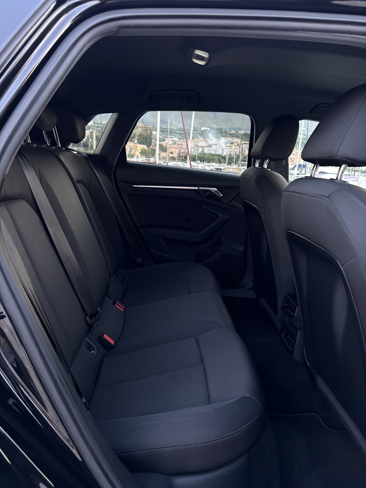 Audi A3 S tronic identity black Diesel