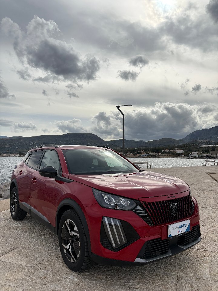 Peugeot 2008 allure Benzina