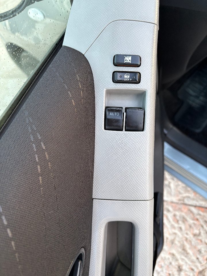 Toyota Yaris SOLIDA E AFFIDABILE Benzina