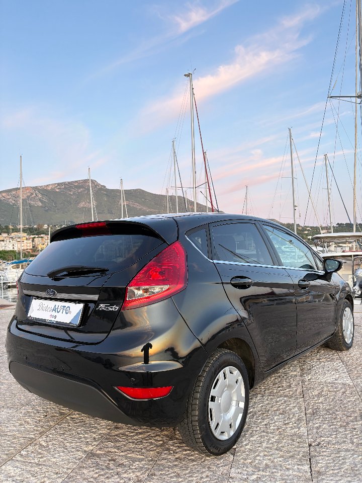 Ford Fiesta TITANIUM Diesel