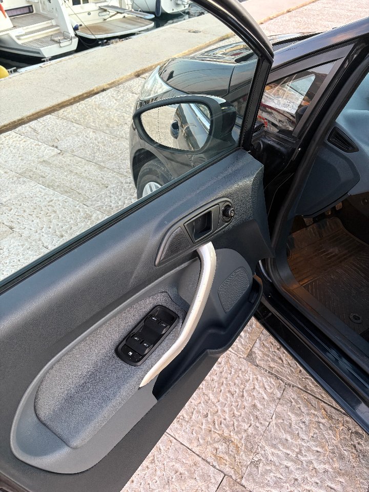 Ford Fiesta TITANIUM Diesel