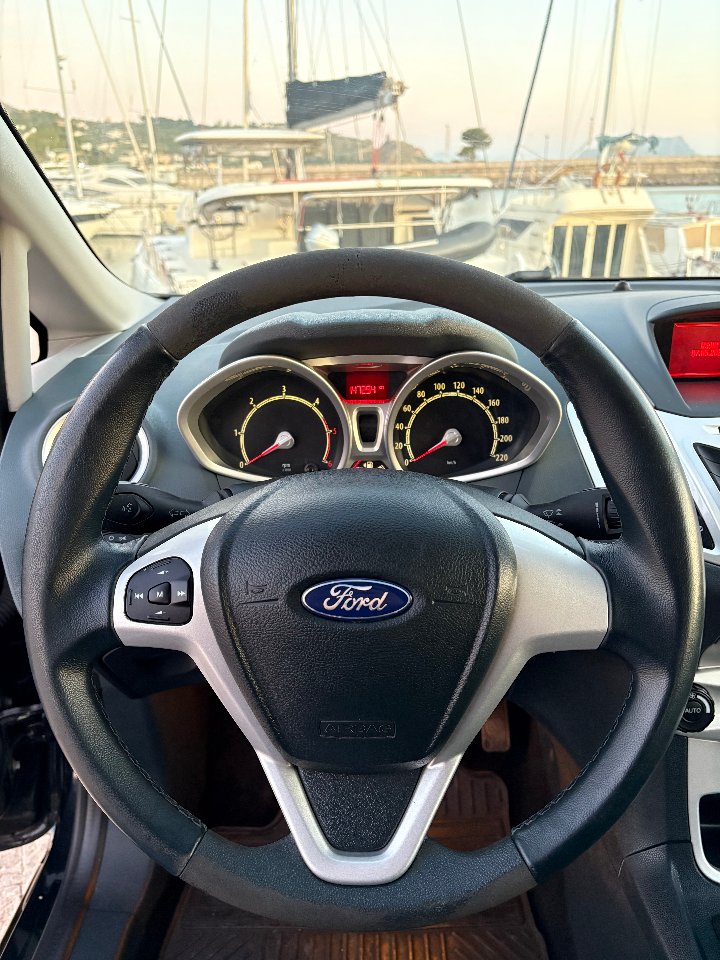Ford Fiesta TITANIUM Diesel