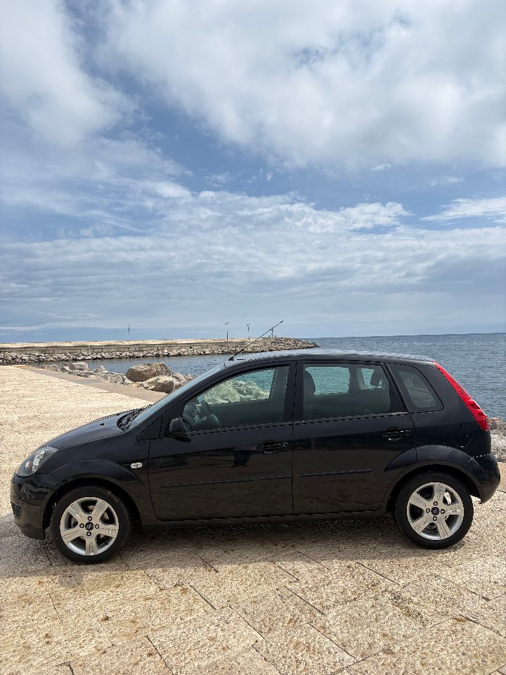 Ford Fiesta SUPER ACCESSORIATA Diesel