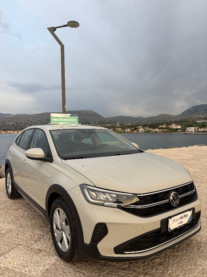 Volkswagen Taigo life Benzina