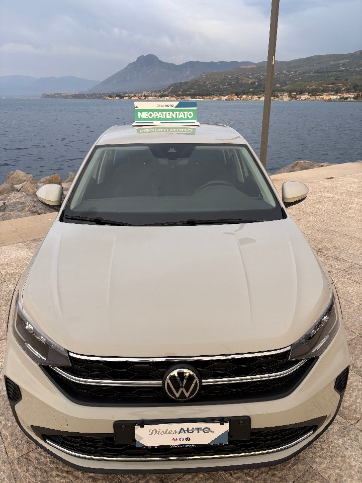 Volkswagen Taigo life Benzina