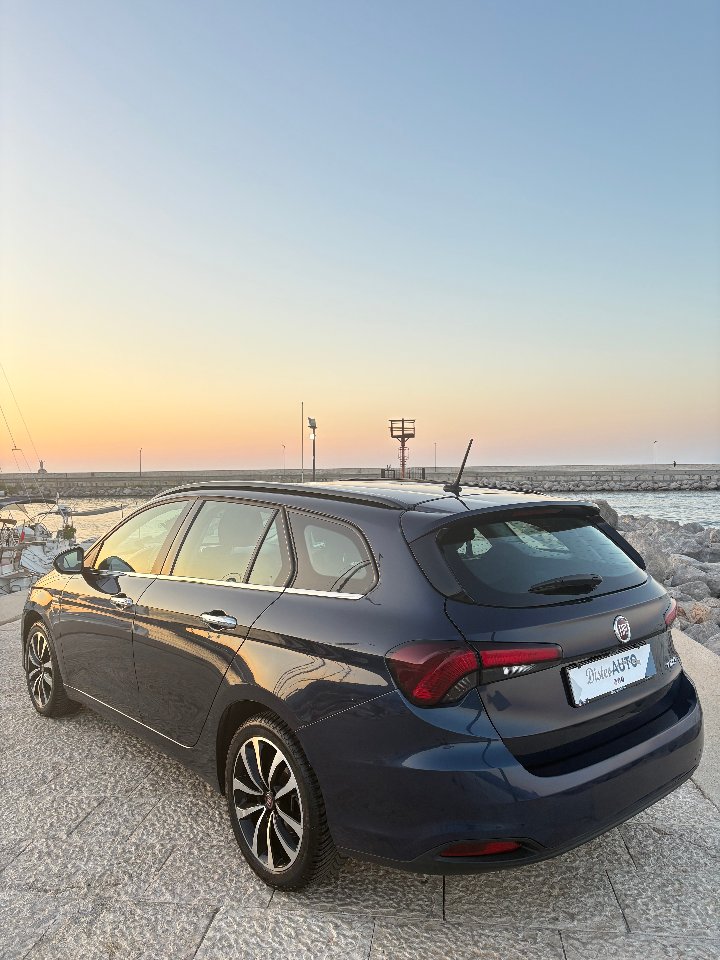 Fiat Tipo 1.6 MULTIJET LOUNGE Diesel