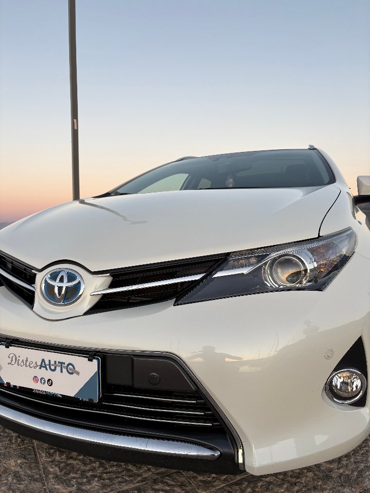 Toyota Auris Elettrica / Benzina