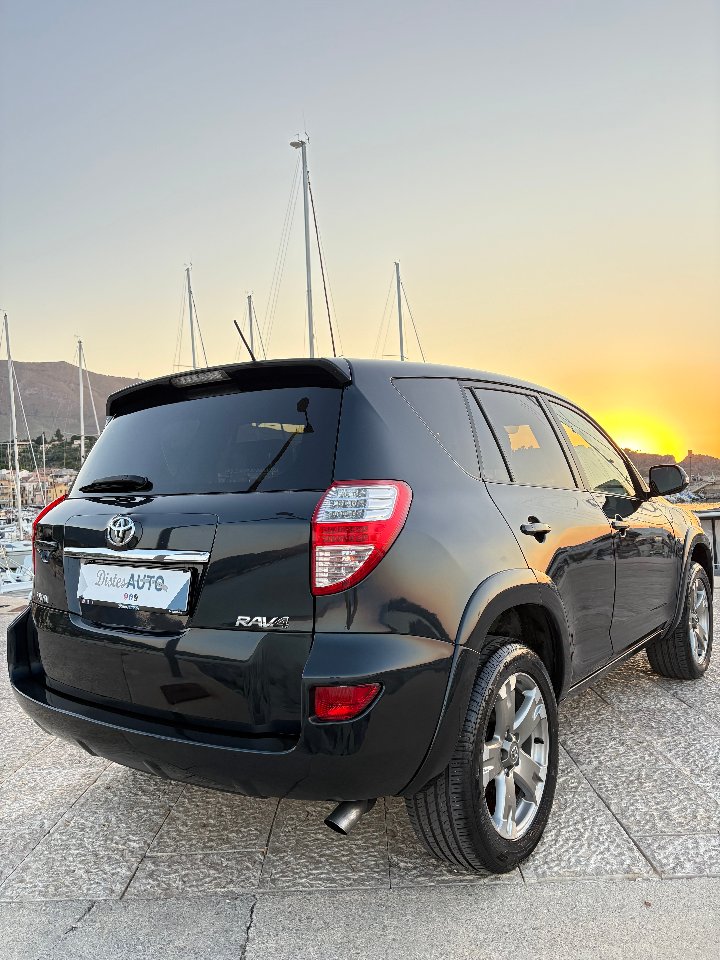 Toyota Rav 4 2.2 D-4D Executive Diesel