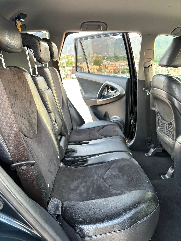 Toyota Rav 4 2.2 D-4D Executive Diesel