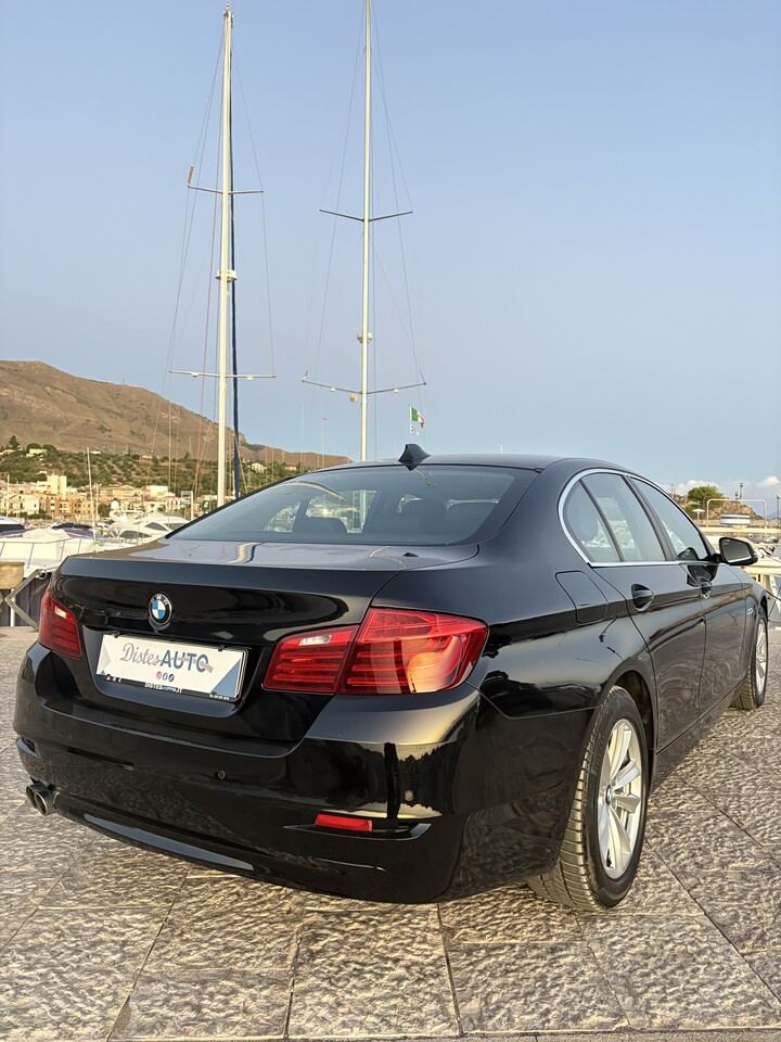 BMW Serie 5 518d Business 150cv auto E6 Diesel
