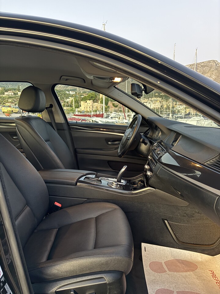 BMW Serie 5 518d Business 150cv auto E6 Diesel