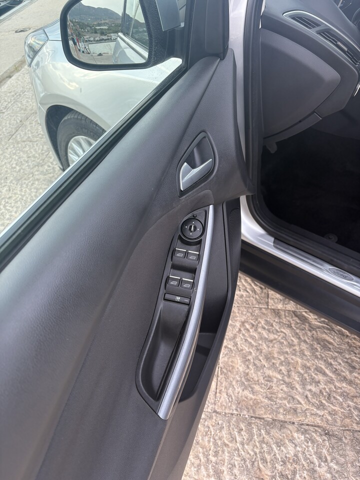 Ford Focus 1.6 tdci Titanium Diesel