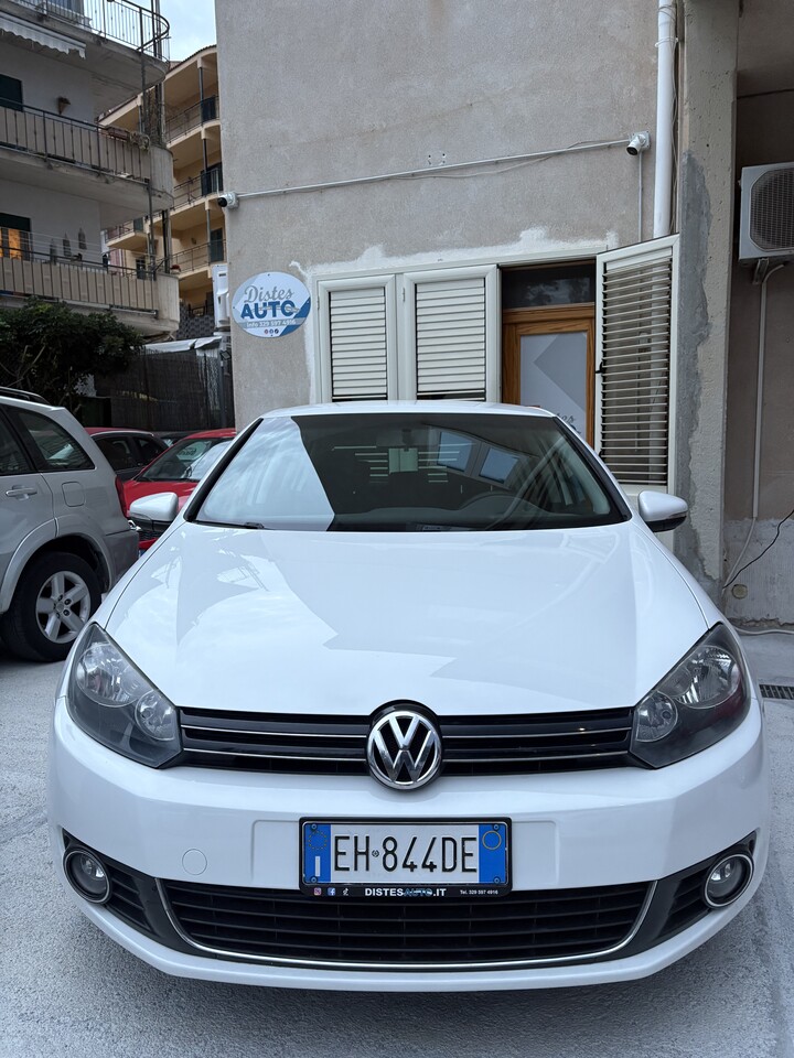 Volkswagen Golf HIGHLINE Benzina