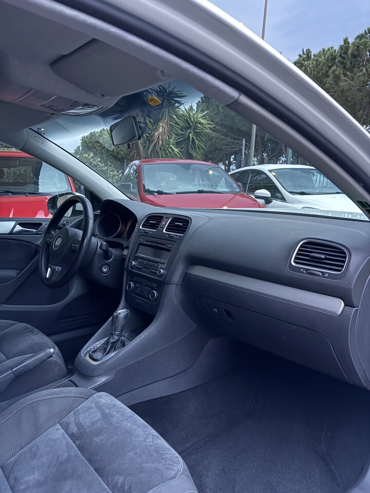 Volkswagen Golf HIGHLINE Benzina