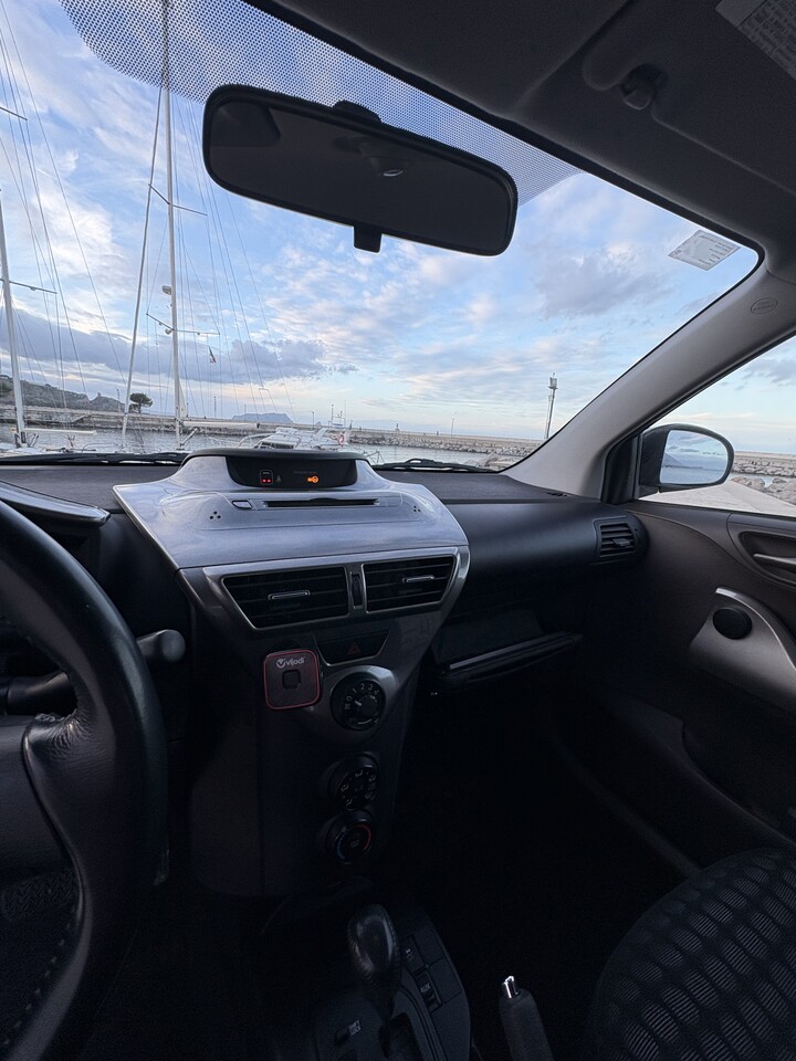 Toyota IQ 4 posti Benzina