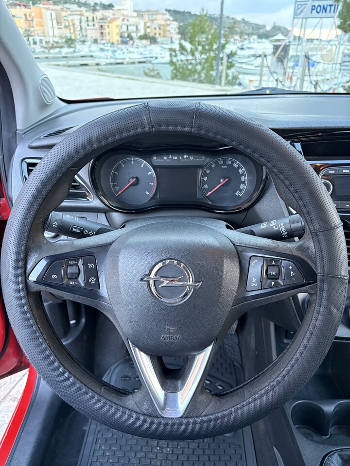 Opel Karl COSMO Benzina