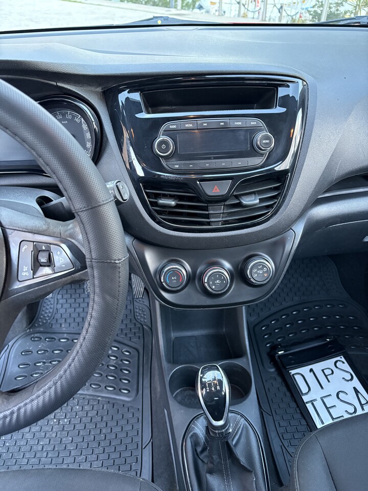 Opel Karl COSMO Benzina