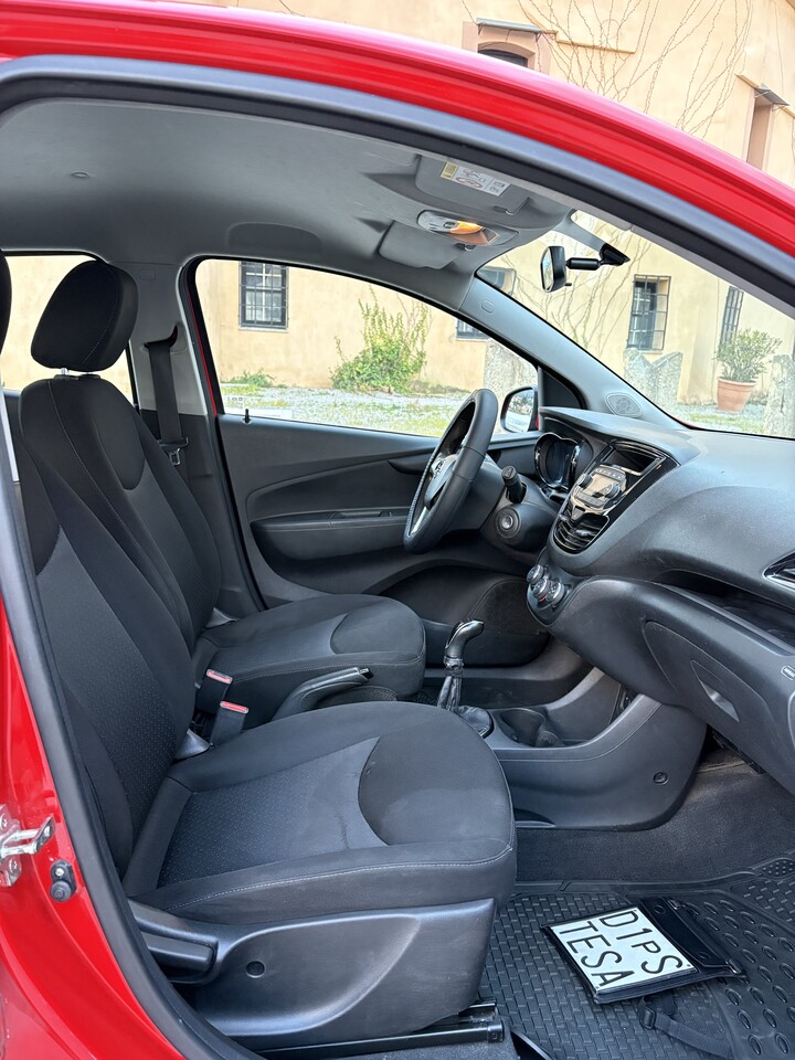 Opel Karl COSMO Benzina