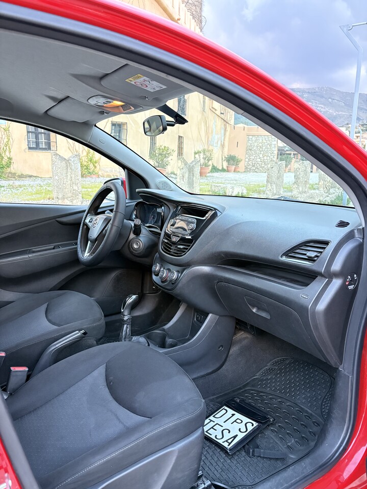 Opel Karl COSMO Benzina