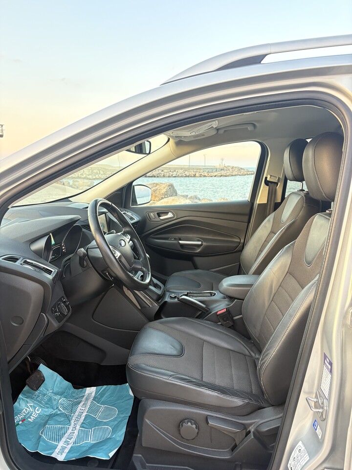 Ford Kuga Business 4WD Diesel