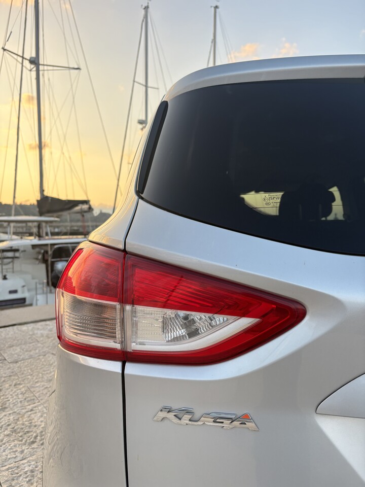 Ford Kuga Business 4WD Diesel