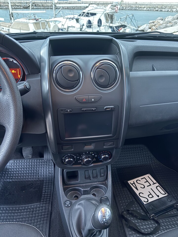 Dacia Duster Laureate GPL / Benzina