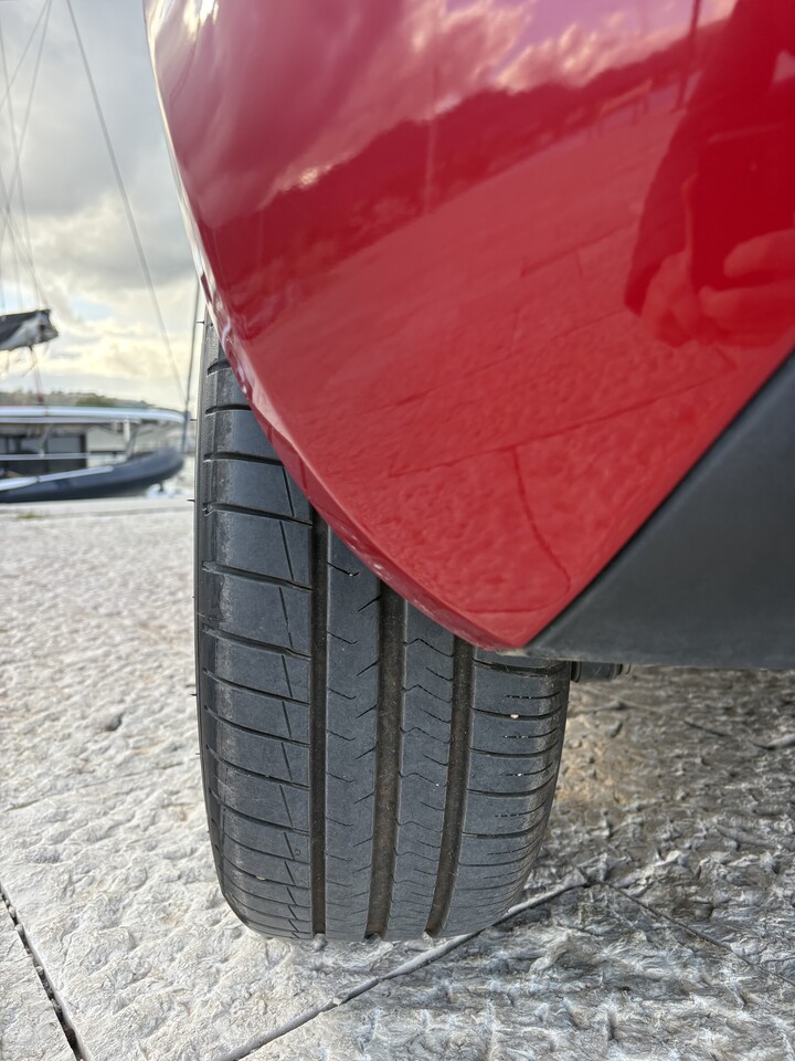 Lancia Ypsilon Hybrid FireFly Elettrica / Benzina