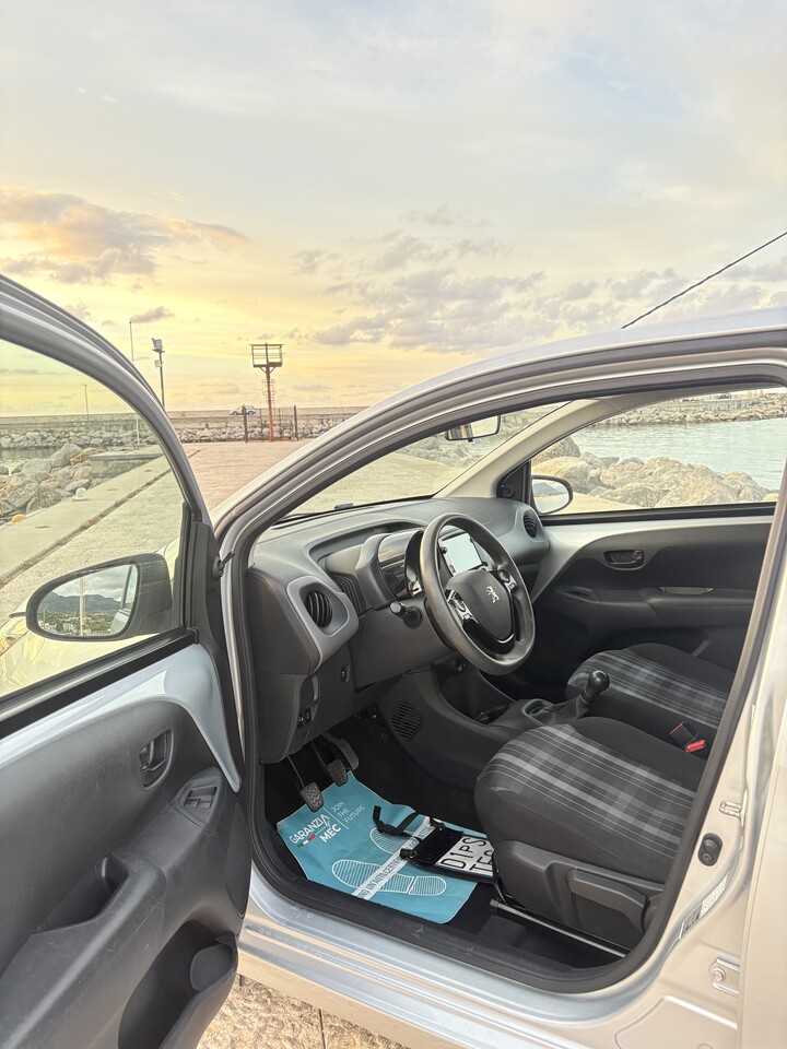 Peugeot 108 Allure Benzina