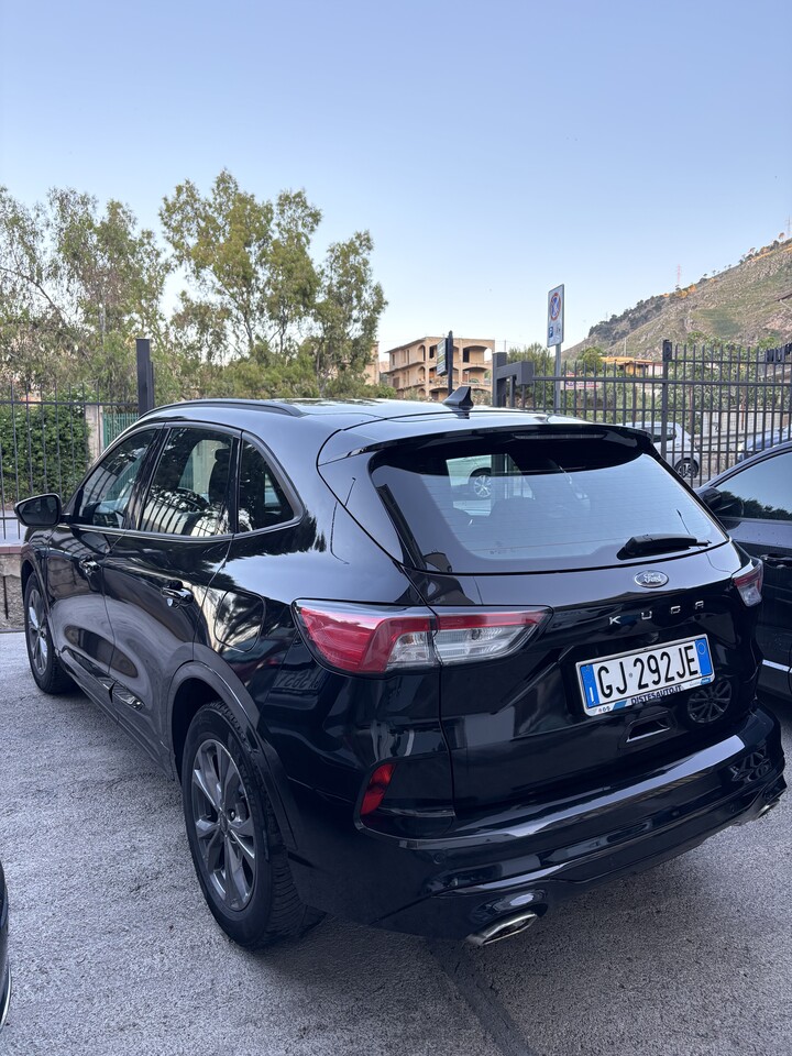Ford Kuga ST-LINE Diesel