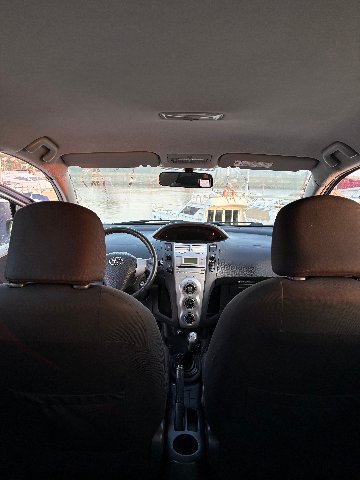 Toyota Yaris SOLIDA E AFFIDABILE Benzina