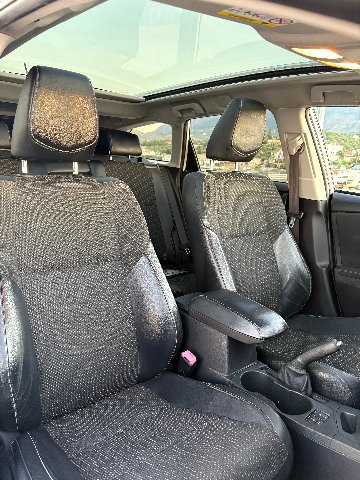 Toyota Auris Elettrica / Benzina
