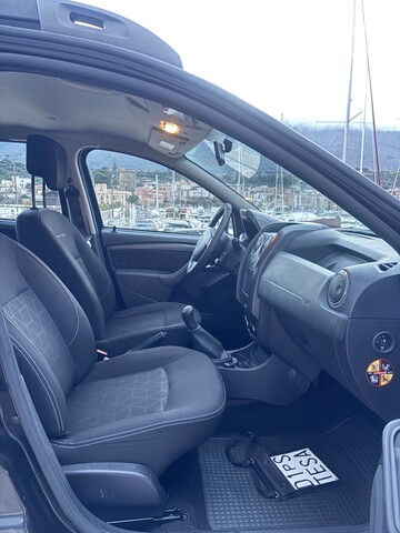 Dacia Duster Laureate GPL / Benzina