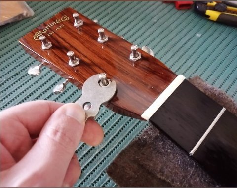 Liuteria Strumenti a Corda Officina Musicale Caltagirone