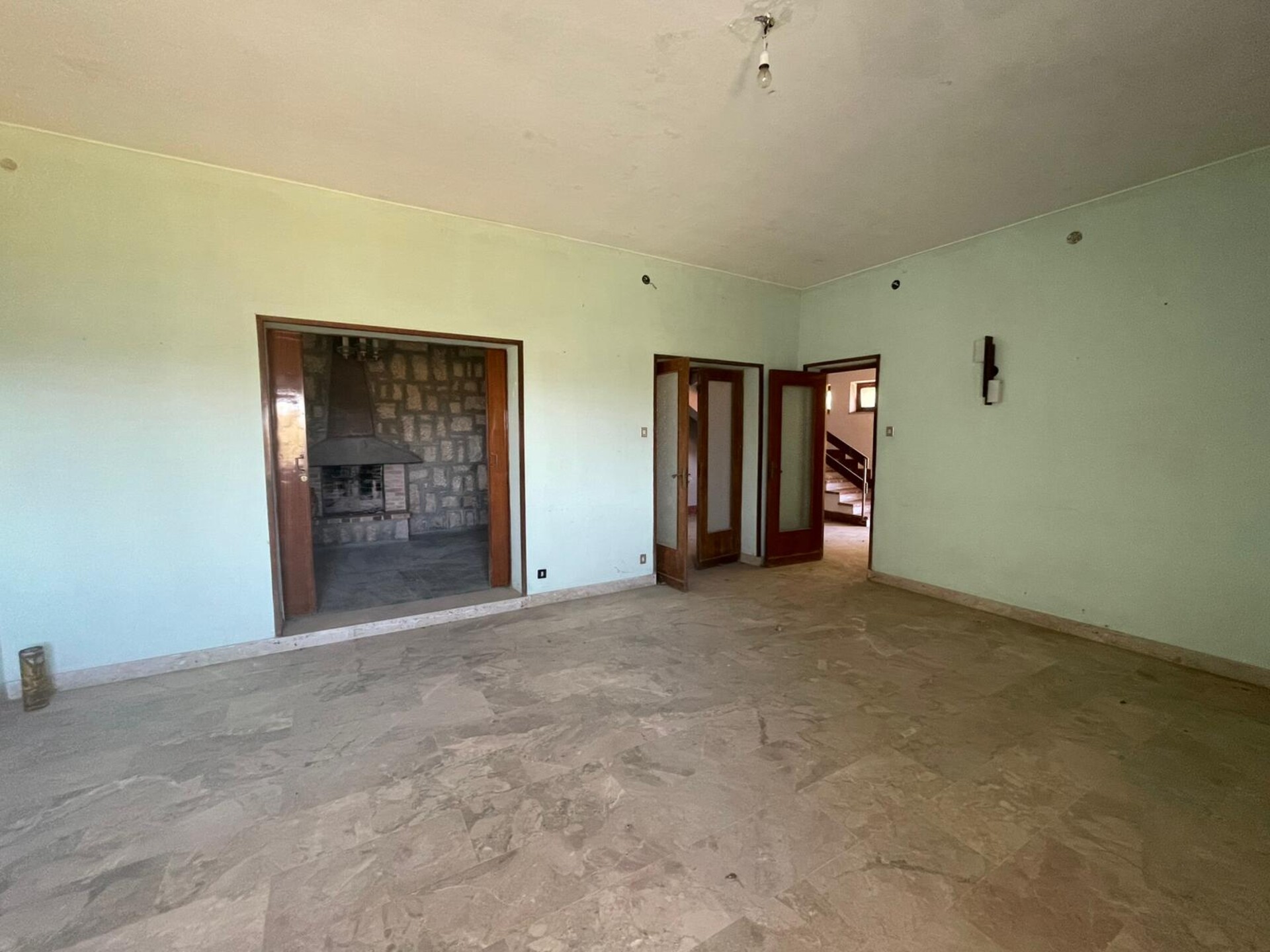 Porzione di bifamiliare in Vendita in provincia di Palermo