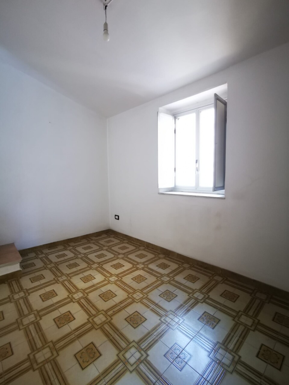 Trifamiliare in Vendita a Palermo Calatafimi Alta