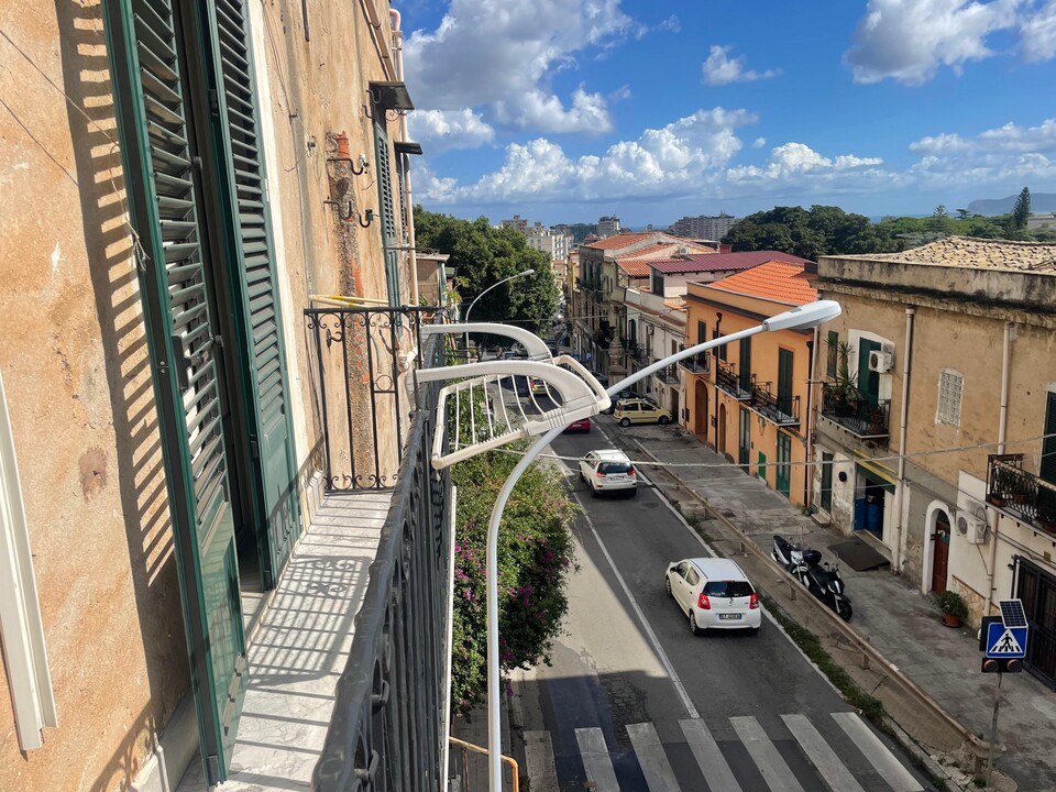 Bilocale in Vendita a Palermo Mezzomonreale