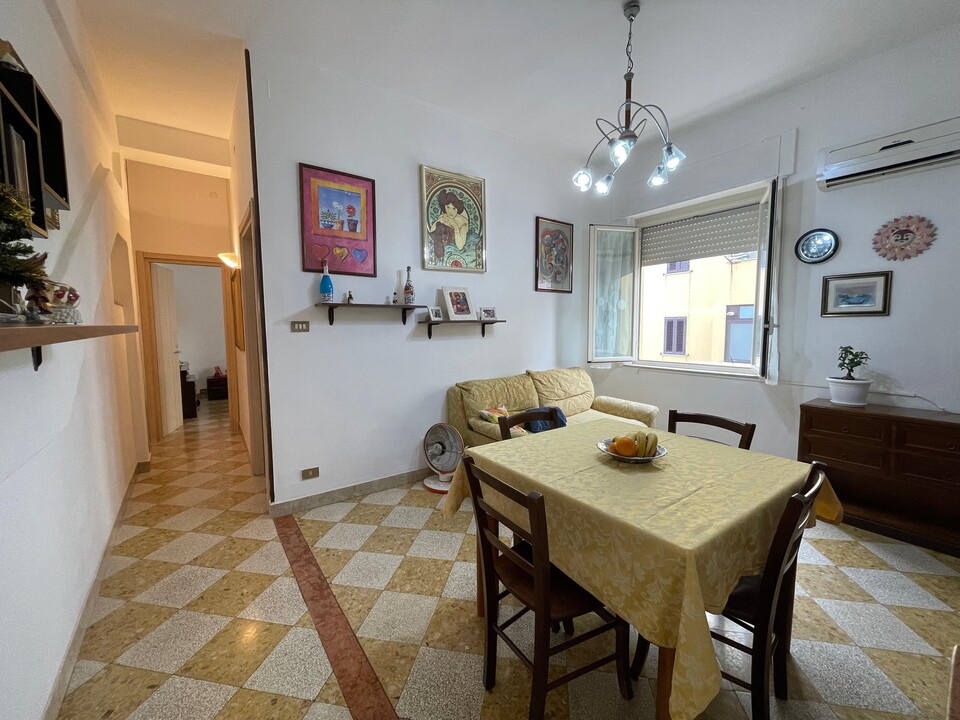 Trilocale in Vendita a Palermo Mezzomonreale