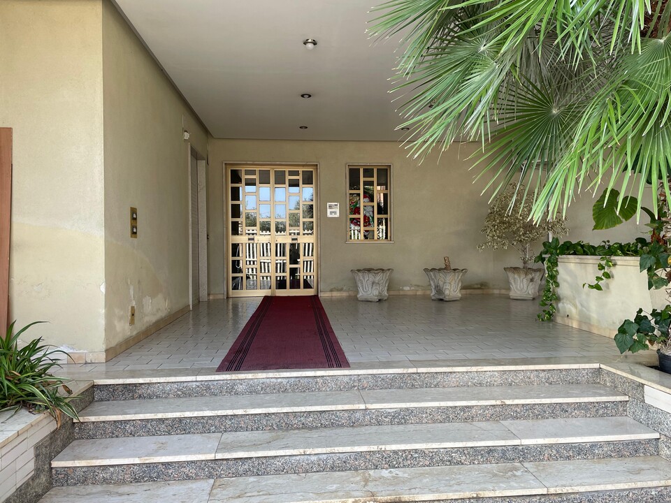 Pentalocale in Vendita a Monreale Circonvallazione (Palermo)