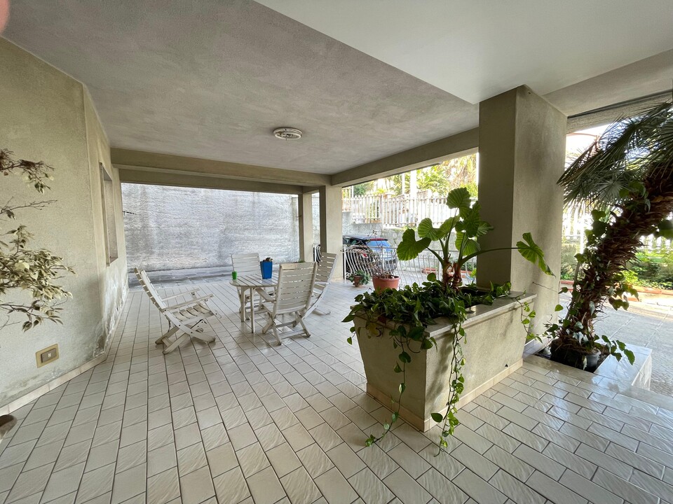 Pentalocale in Vendita a Monreale Circonvallazione (Palermo)